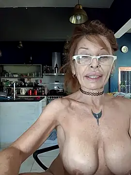 Webcam Model (FrozenWaffle) is live