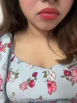 riya_sharma11 webcam