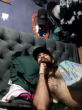 hairy_mannn webcam