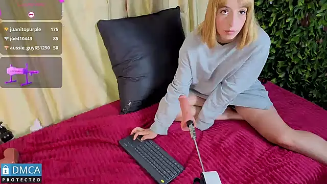 nena_cupcake_ webcam