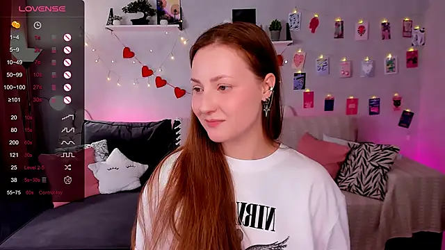 velvet_cherry_ webcam