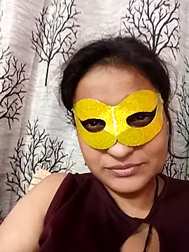 Webcam Model (Gullapi)  is live.Free join now!