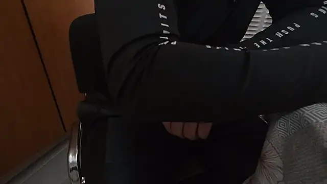 tarkan1 - TARKAN1's free webcam - UK Sex Cams