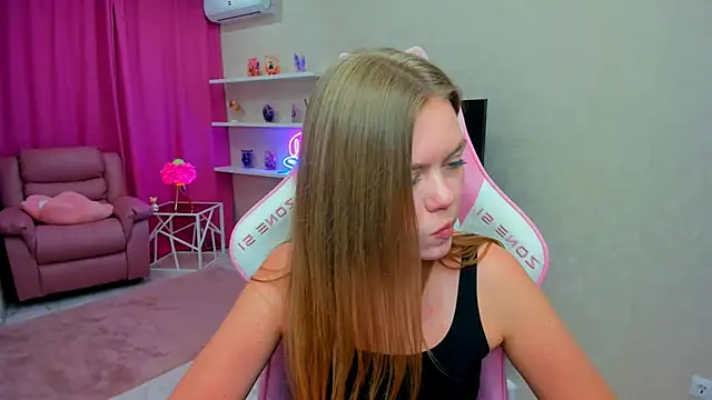 strawberrye - Strawberrye's free webcam - UK Sex Cams