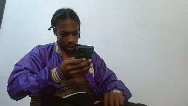 Larry-n-clouds webcam