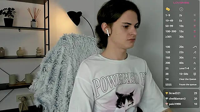 little_femb0y webcam