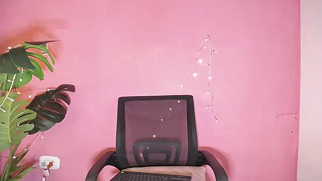 aleja_spearsx webcam