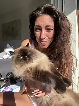 Amani_thewolf webcam