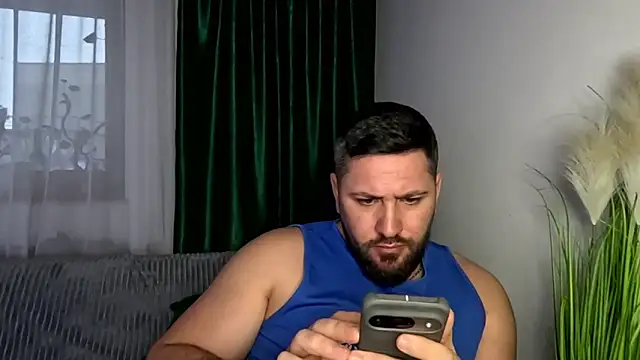 Gold_Alpha_Boy webcam