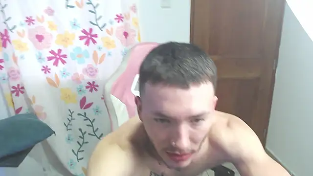 Ariana_Esteban07 webcam