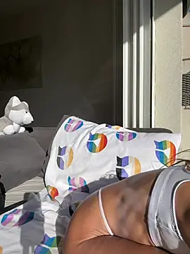 Amani_thewolf webcam