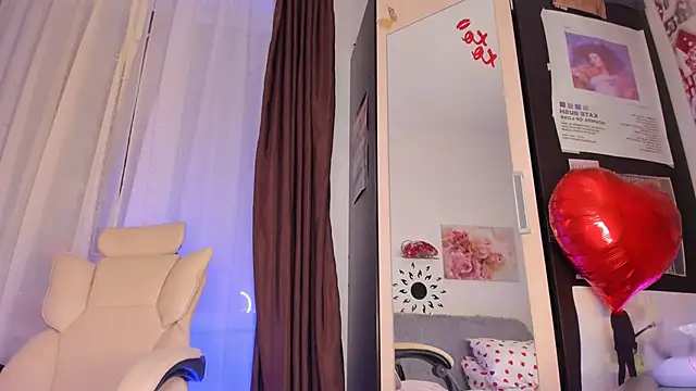 MissClairDeLune webcam