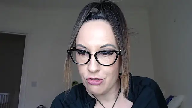 Humiliatrixxxx webcam