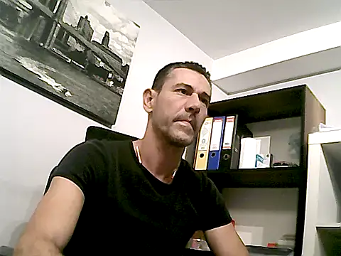 mastercharisma35 - Mastercharisma35's free webcam - UK Sex Cams