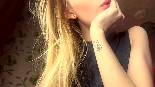 StarFrom_Hell webcam