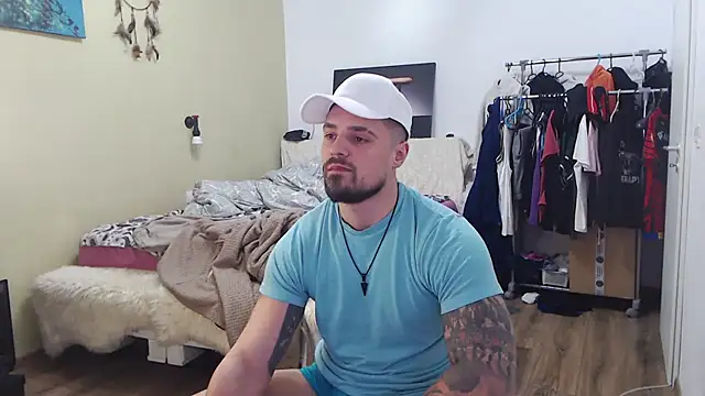 Tiberius_hunk webcam