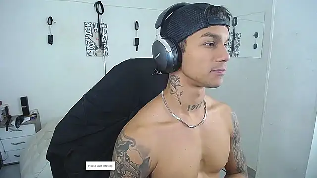 Leonard_Price webcam