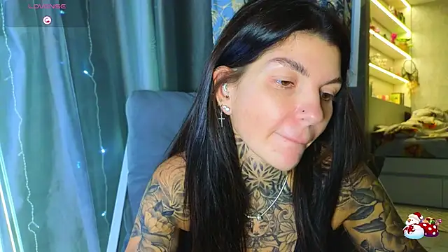 tattooedBabyy webcam