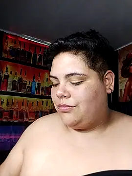 Hailey_Curvy webcam
