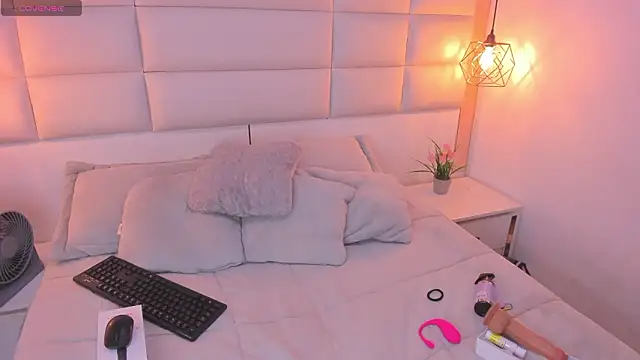 valentina_clk webcam