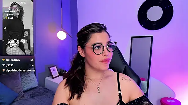 Dakhota_Rouge webcam