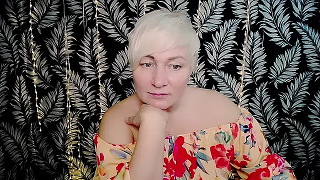 Olivia_playful webcam