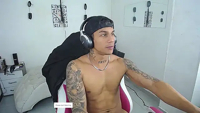 Leonard_Price webcam