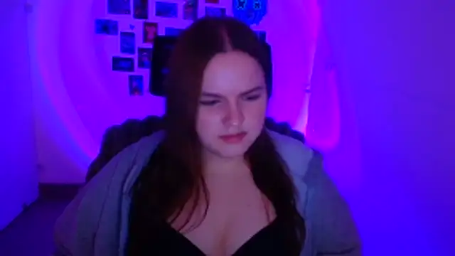 kitty_mia_kitty - Kitty_Mia_Kitty's free webcam