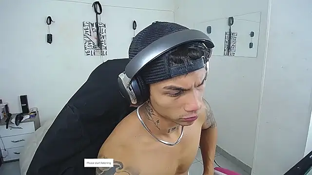 Leonard_Price webcam