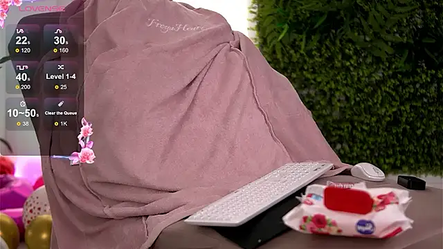 freyaheart - FreyaHeart's free webcam - UK Sex Cams