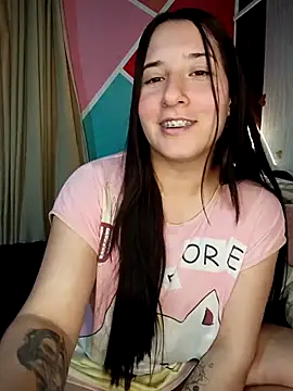 Mysticdooll69 webcam