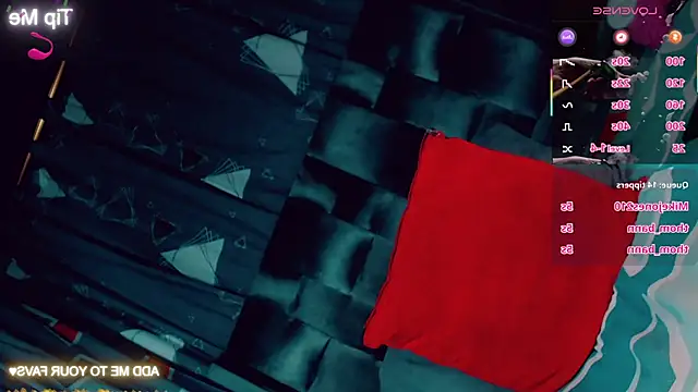 CharlotteBigCock webcam