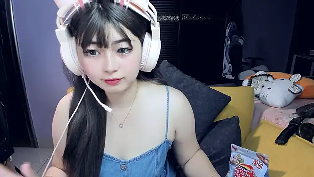 yuki3366 - Yuki3366's free webcam - UK Sex Cams