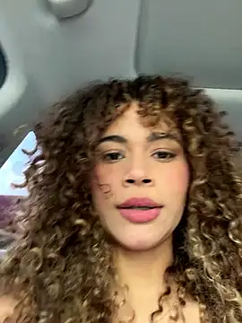 lianh_benett - Lianh_Benett's free webcam - UK Sex Cams