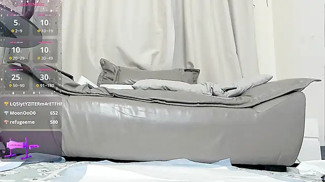 美女fox-yiyi在线直播