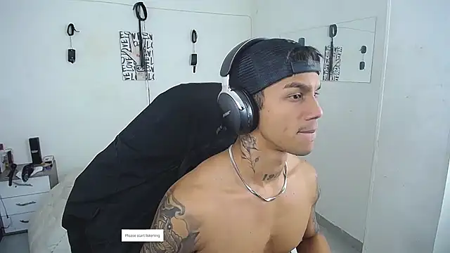 Leonard_Price webcam