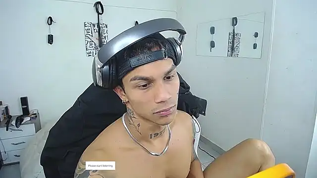 Leonard_Price webcam