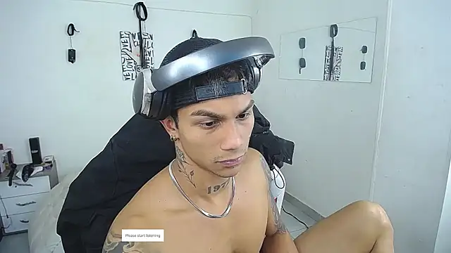 Leonard_Price webcam