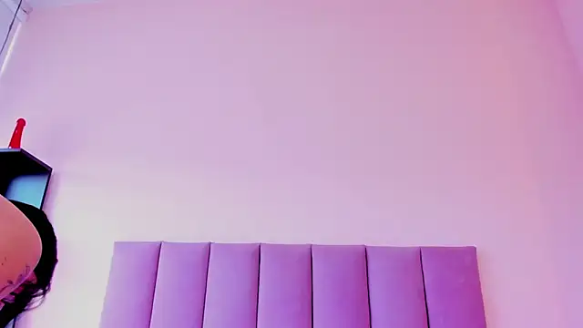 violet_myerrs webcam