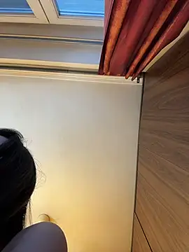 Hotmomcheckk_ webcam