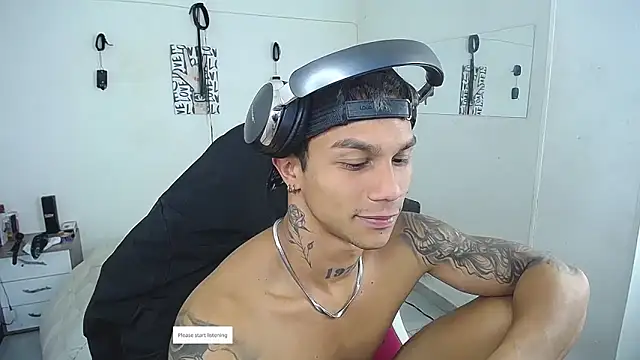 Leonard_Price webcam