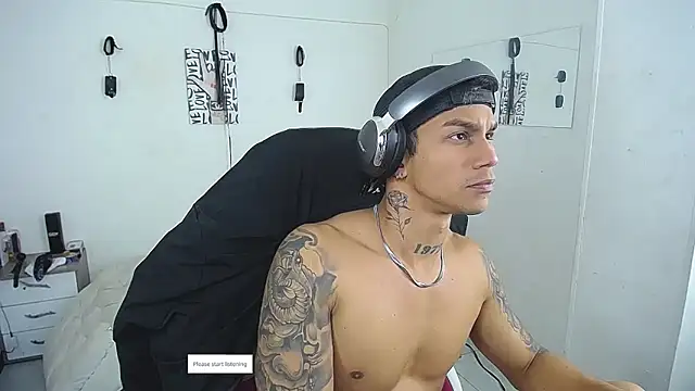 Leonard_Price webcam