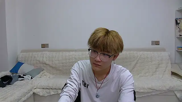 KK-cuteboy webcam