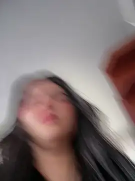 horny_roomiess webcam