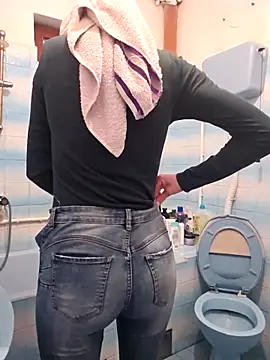 Sexyadventuregirl webcam