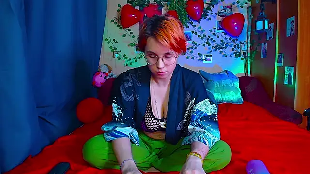 trickykitsune - TrickyKitsune's free webcam