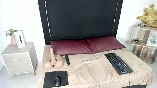 LucianaBlackwell webcam