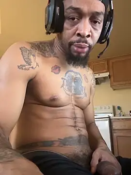 thefreakscomeoutatnight webcam