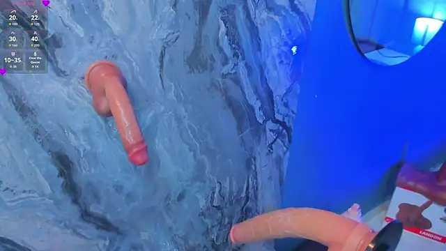 mayfox_06 on FreeCamNet