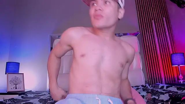 Roger_And_Ramona webcam